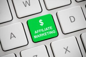 Affiliate-Marketing-What-Is-It-and-How-Does-It-Work-image-4-keyboard-showing-and-affiliate-marketing-make-xtra-money-online
