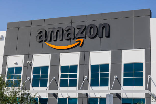 The Beginner's Guide To Profitable Amazon Affiliate Marketing In 2024 image 3 amazon logo sign on building make xtra money online The Beginner's Guide To Profitable Amazon Affiliate Marketing In 2024 image 3 amazon logo sign on building make xtra money online