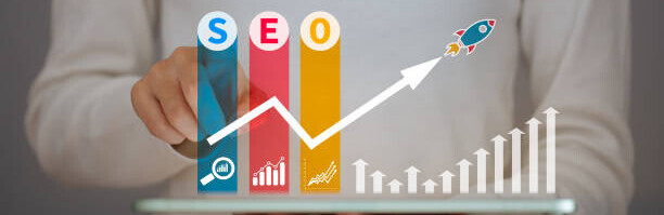 How Can I Increase Organic Traffic To My Affiliate Blog image 1 chart showing SEO with upward arrows showing increasing traffic make xtra money online