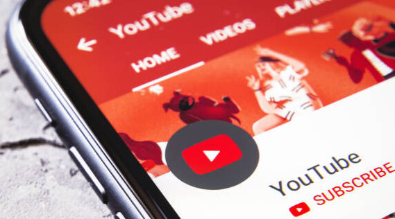 Learn How To Use YouTube To Make Money Online image 7 Youtube on mobile phone screen make xtra money online